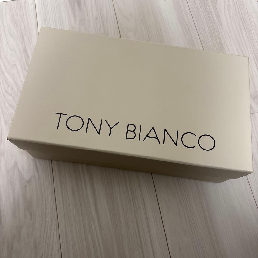 【最終値下げ】新品 TONY BIANCO トニービアンコ　Tストラップシューズ