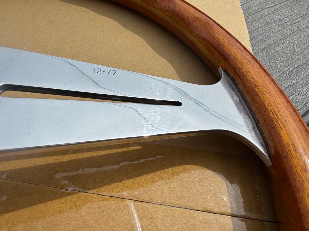 ゆ*ん様 ナルディ　ウッドステアリング　ハンドル