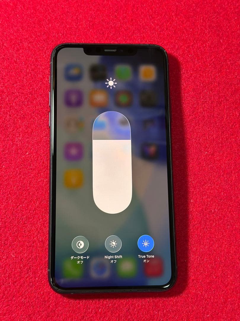 7247iPhone 11PROMAXミッドナイトグリーン64GB simフリー