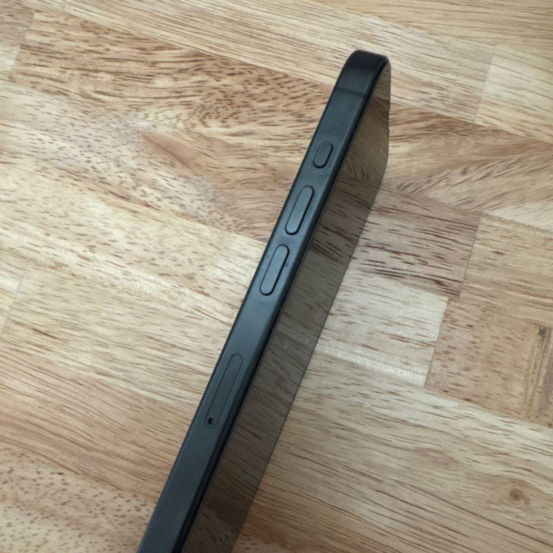 美品Apple iPhone 15 Pro 256GB バッテリー最大容量92％