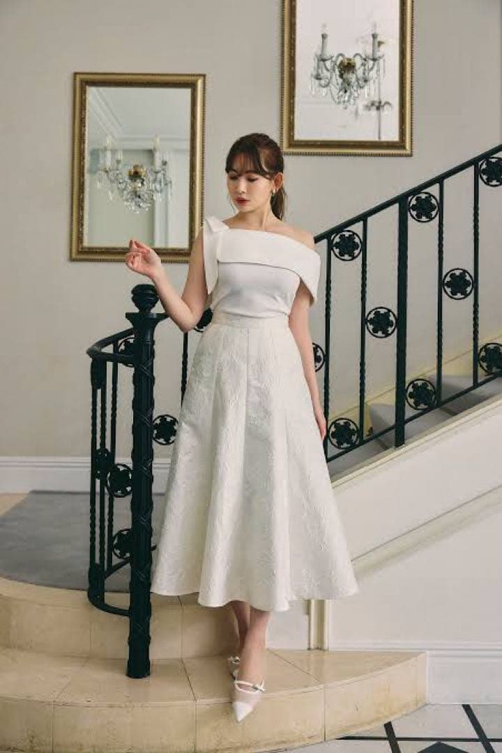 週末限定値下げherlipto a Jacquard Skirt M