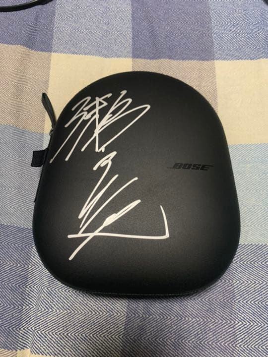 瀬戸大也選手サイン入りBOSE NC 700 LUXE SILVER