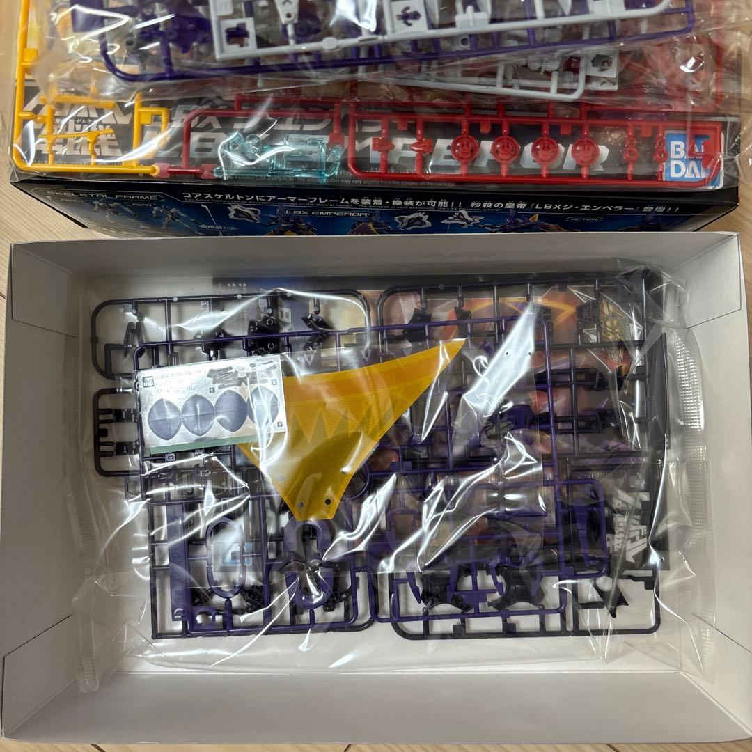 ダンボール戦機 ハイパーファンクション LBXジ・エンペラー