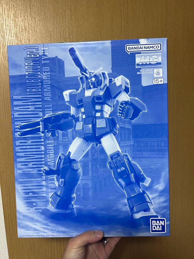MG 1/100 フルアーマーガンダム(ブルーカラーVer.)