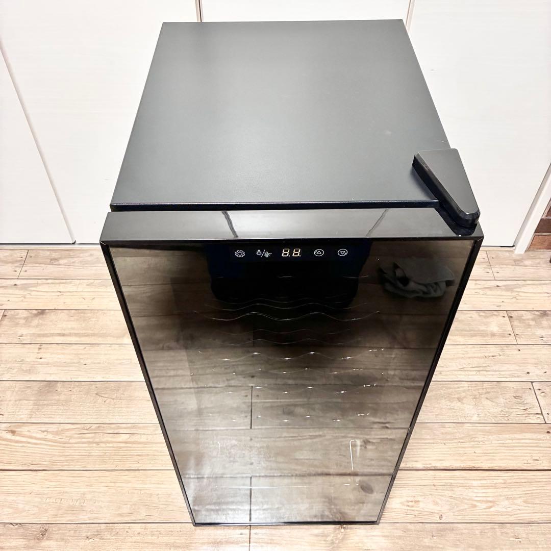 【美品】WIE ワインセラー 18本収納 WIWCJC18BADX