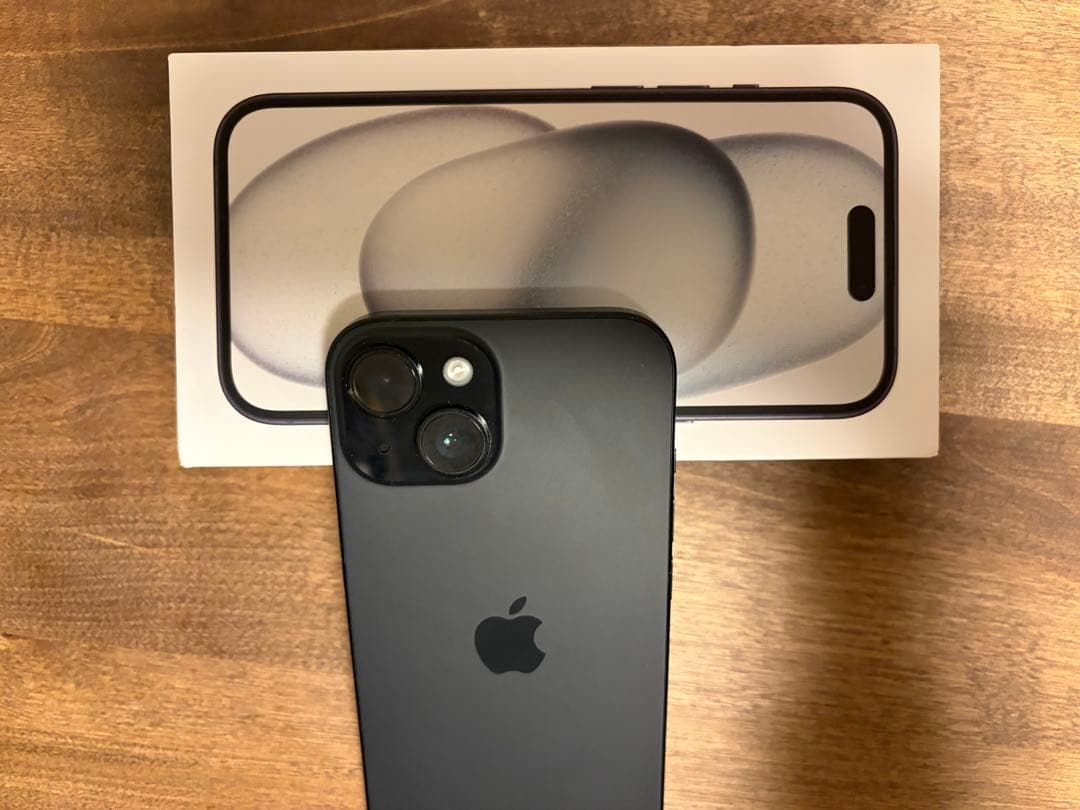 Apple iPhone 15 ブラック 本体 箱付き