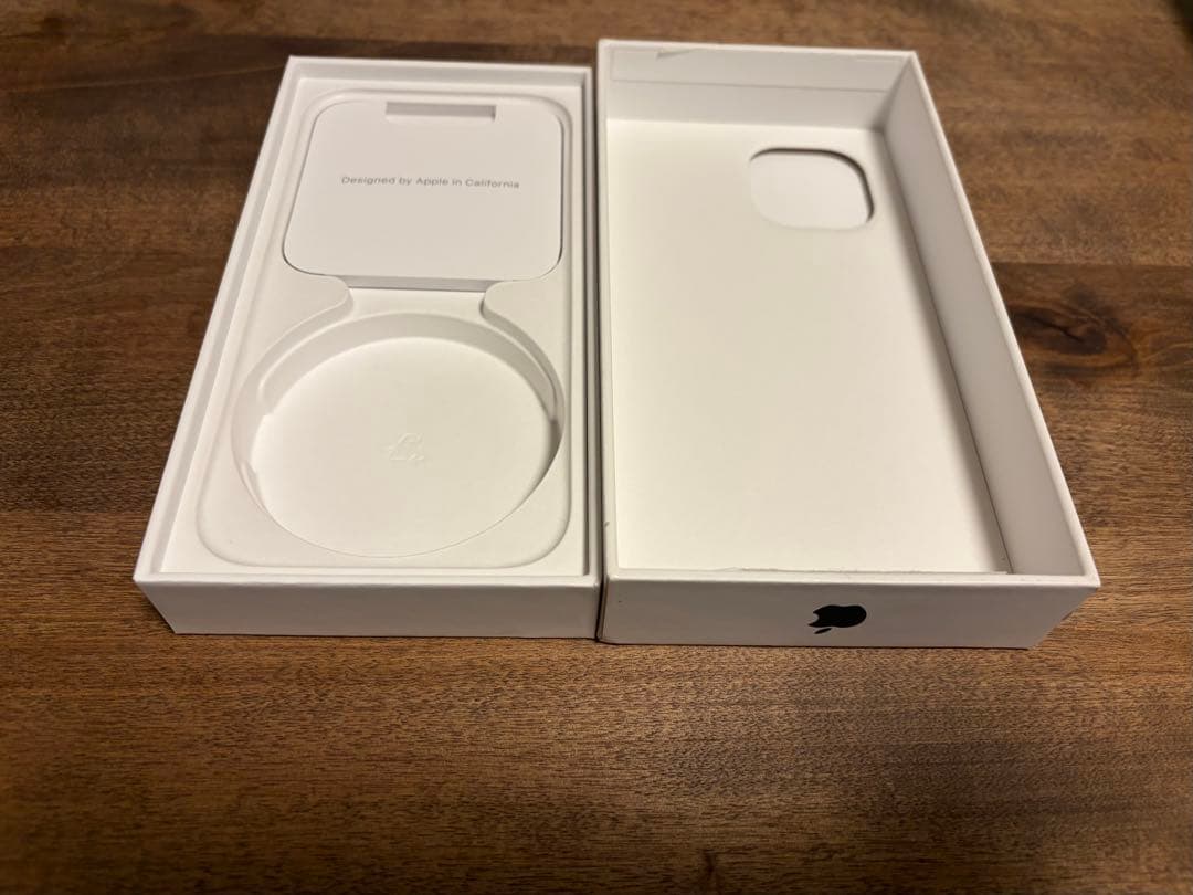 Apple iPhone 15 ブラック 本体 箱付き