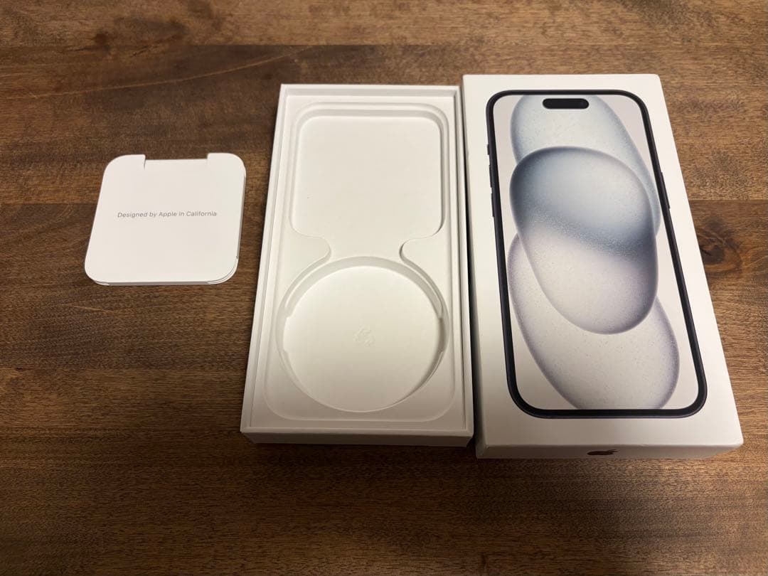 Apple iPhone 15 ブラック 本体 箱付き