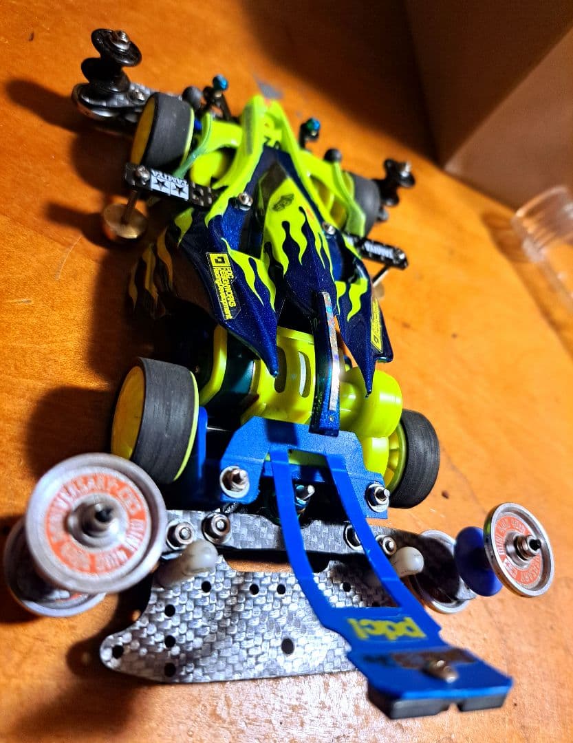 ミニ四駆　エアロアバンテ　レース仕様 フルカスタム済み　青VZ