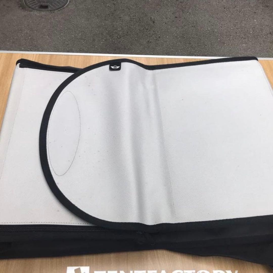 ミニクーパー　MINI R57 ウインドディフレクター　純正品