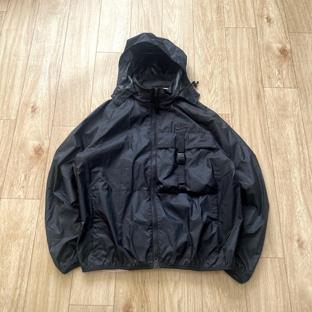 NIKE マットブラック テック系 ナイロンジャケット 短丈 シェルパーカー M
