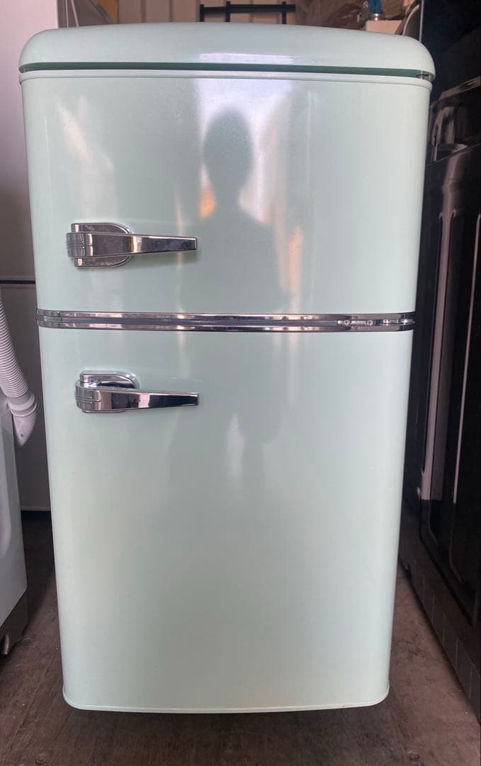 Manhattan　アイリスオーヤマ レトロ風 冷凍冷蔵庫 2022年製