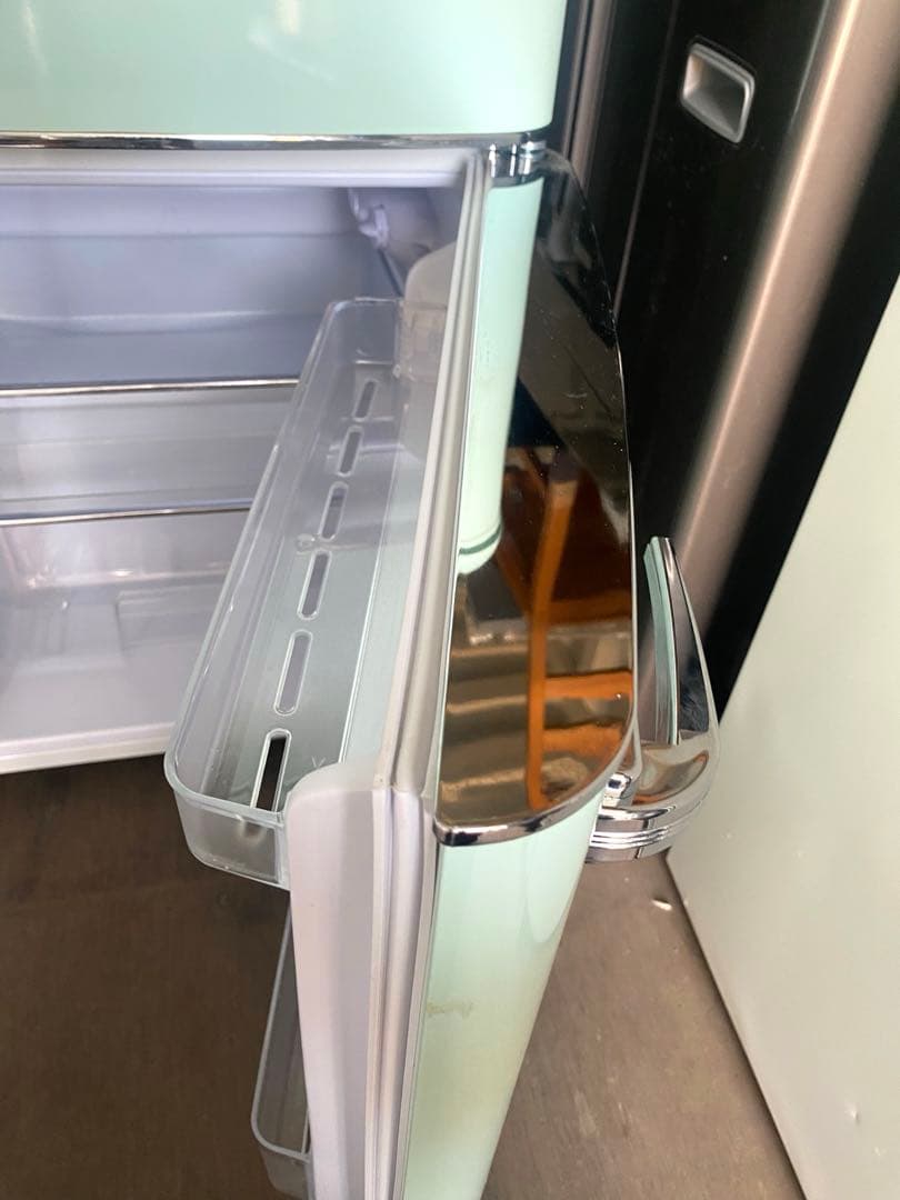 Manhattan　アイリスオーヤマ レトロ風 冷凍冷蔵庫 2022年製