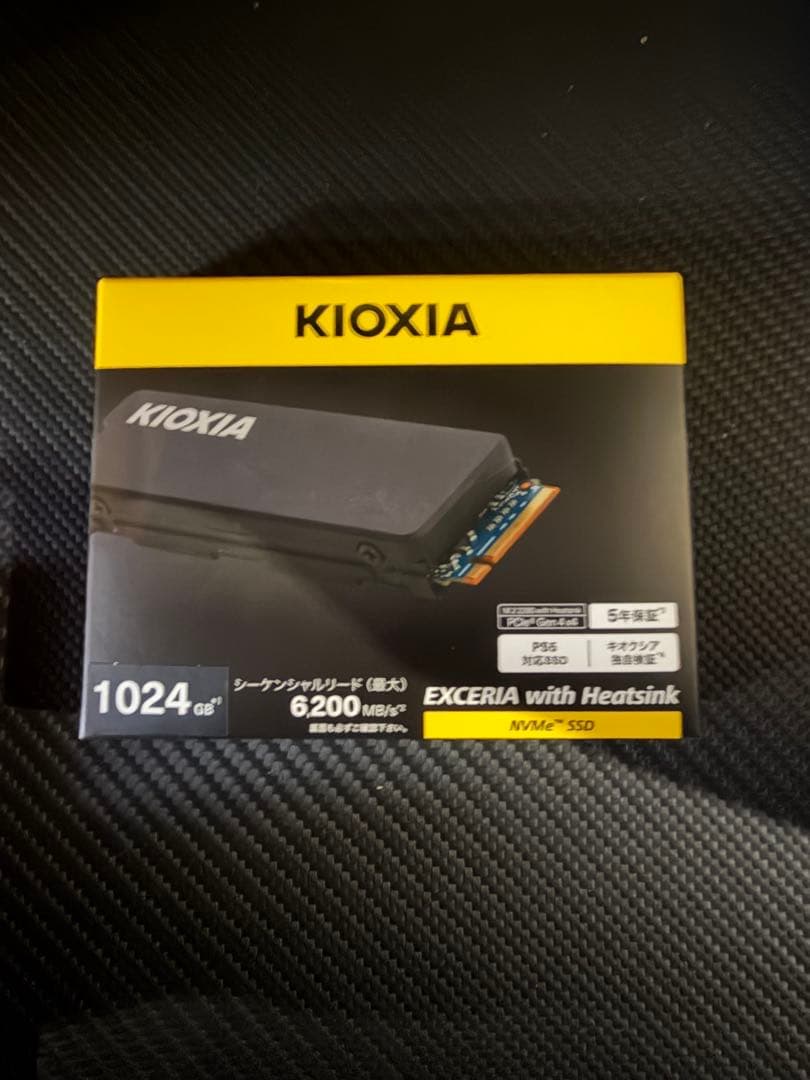 KIOXIA EXCERIA 1TB NVMe SSD ヒートシンク付き　PS5