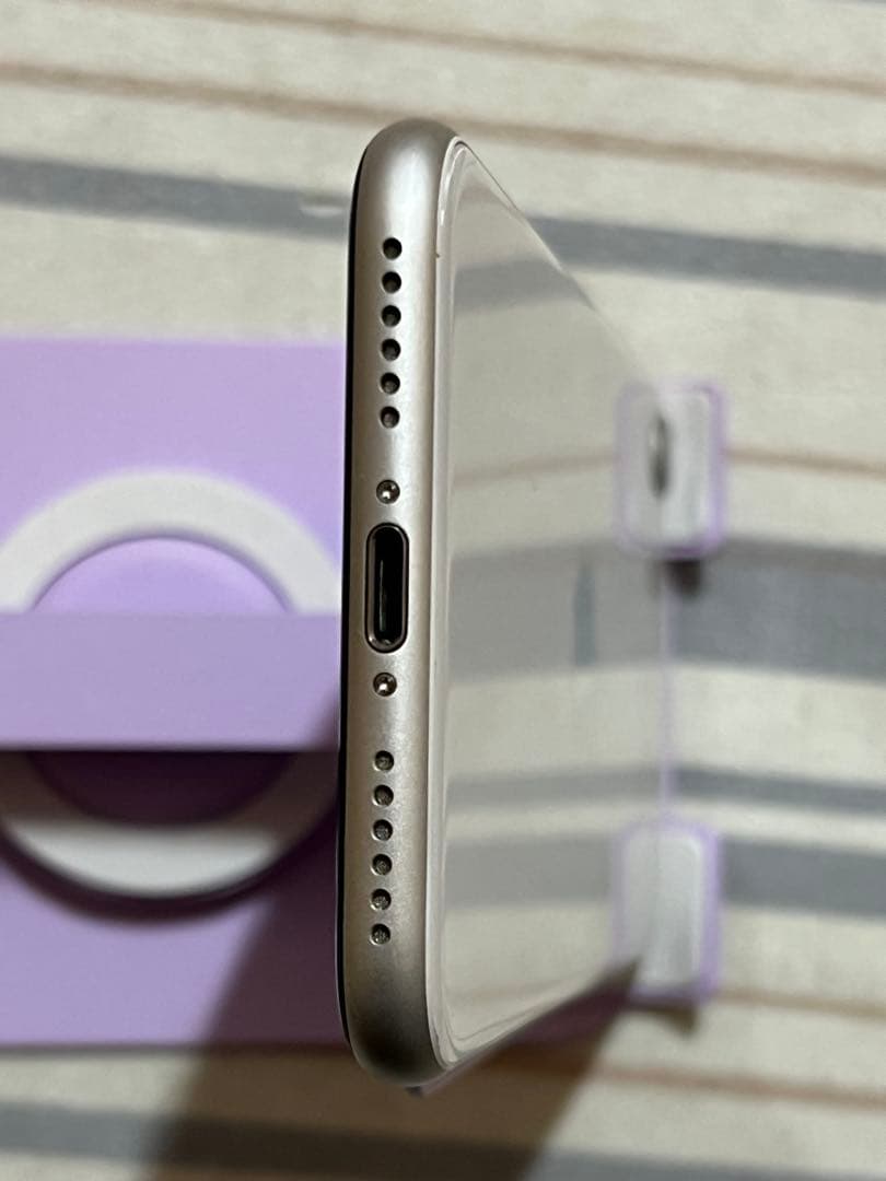 iPhone SE（第2世代） 128GB