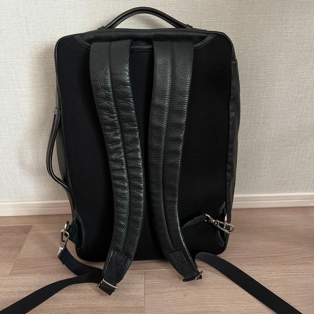 ✨とっても便利で大容量✨レザースリムバックパック！　ブラック