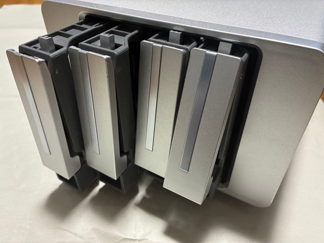 NAS Teramaster F4ー210(中古)