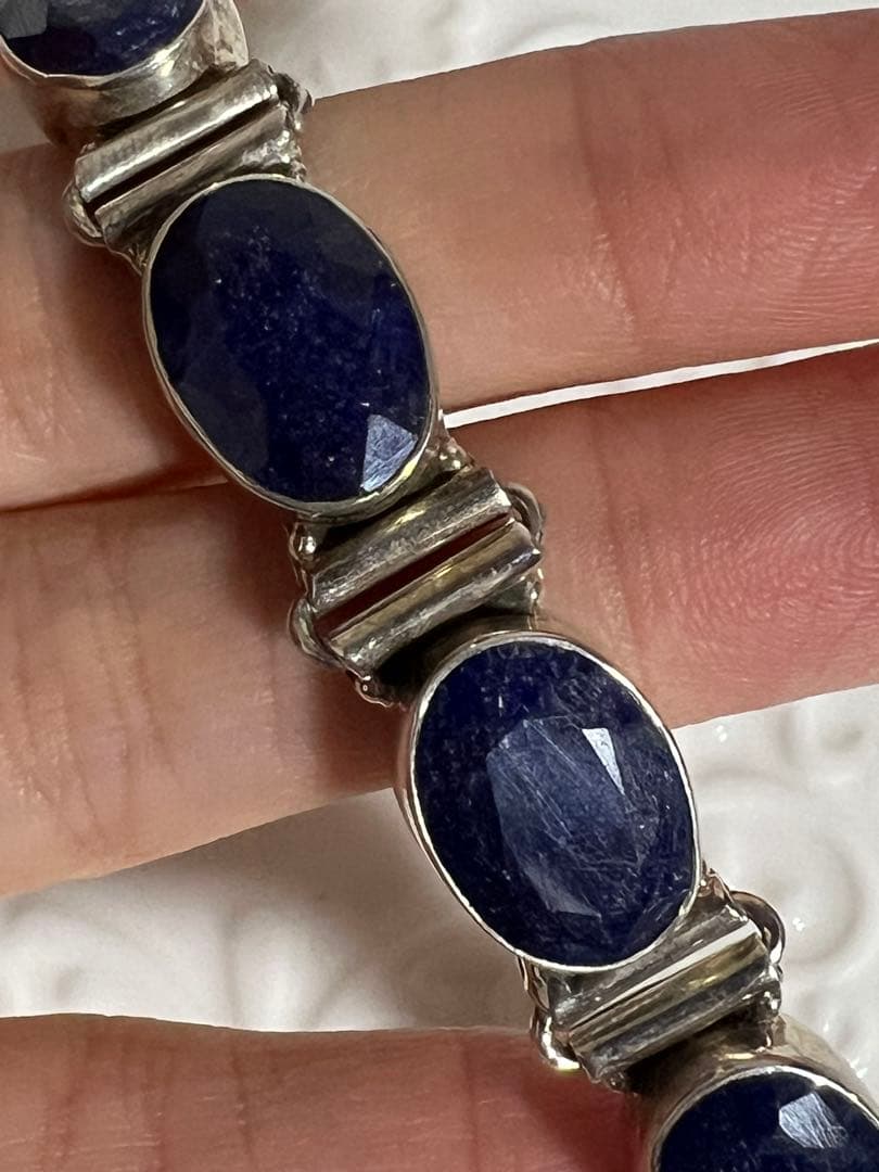 大粒 天然サファイア シルバーブレスレット 刻印有 深みのあるブルー