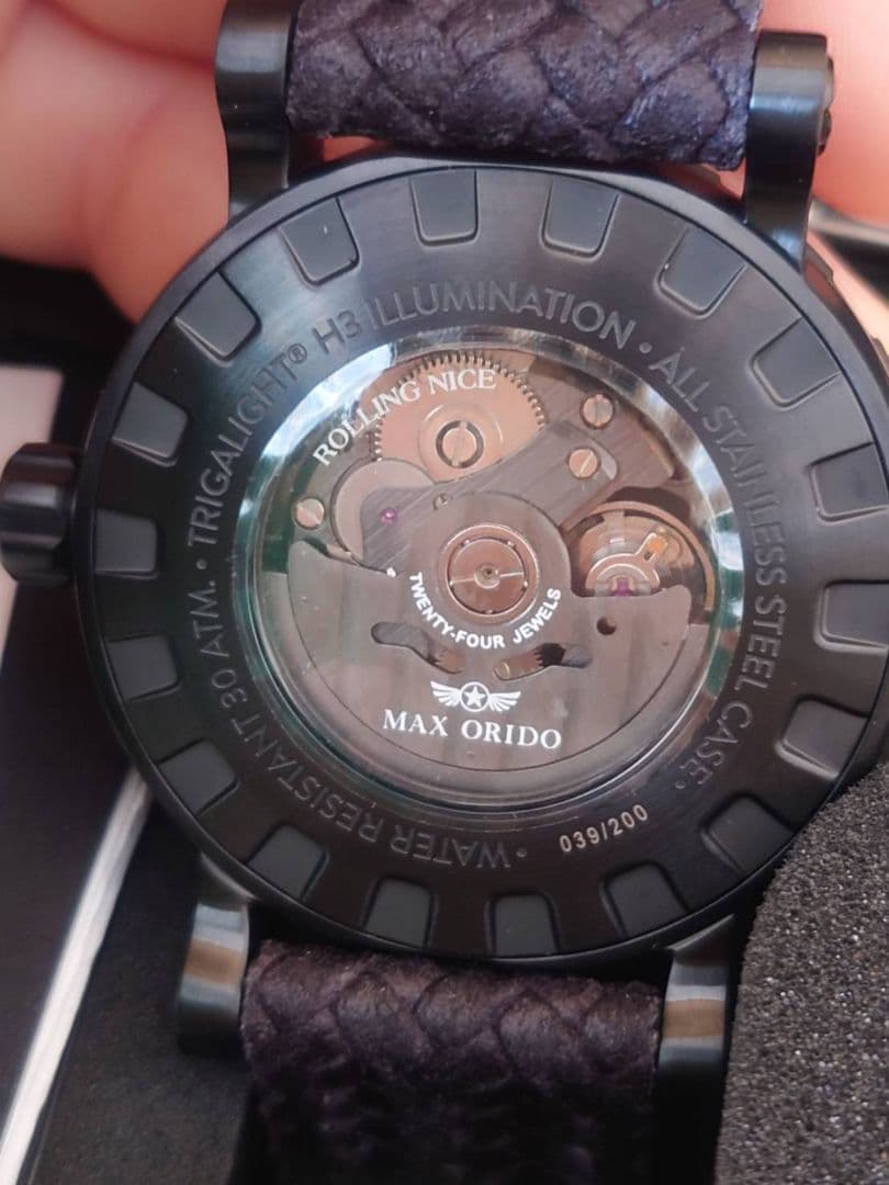 VOSTOK EUROPE 限定モデル コラボ時計MAX織戸選手