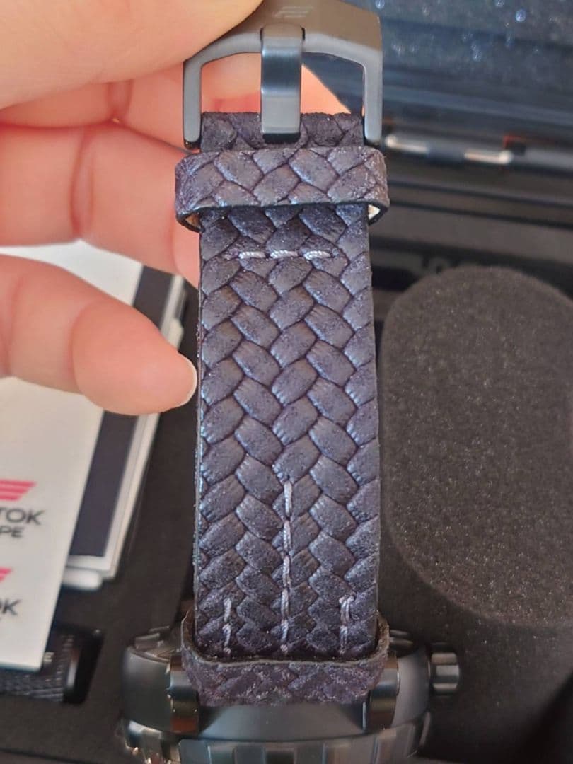 VOSTOK EUROPE 限定モデル コラボ時計MAX織戸選手