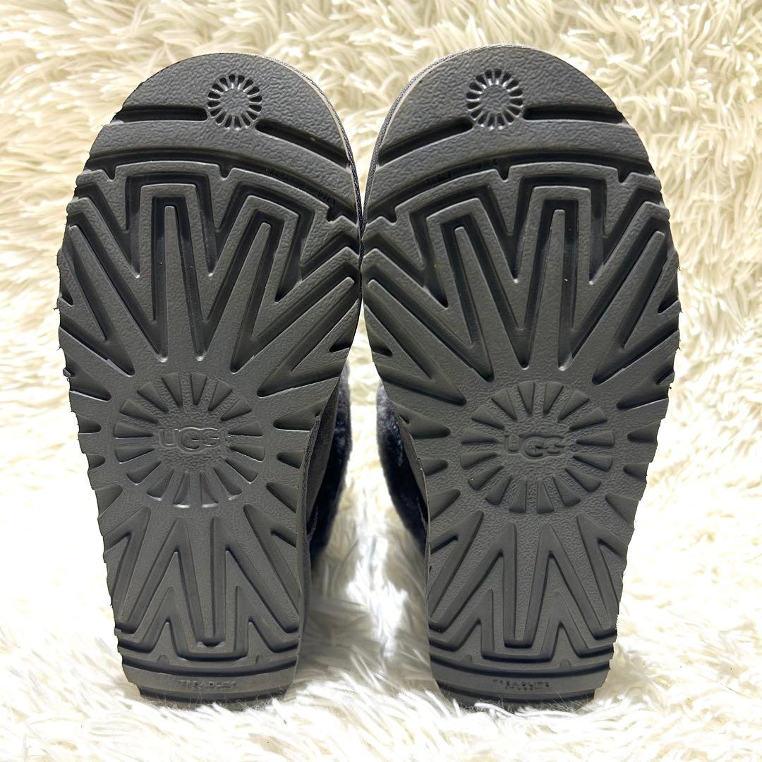 美品 UGG アグ フラッフ キルテッド ミニ グレー ムートンブーツ 箱付き