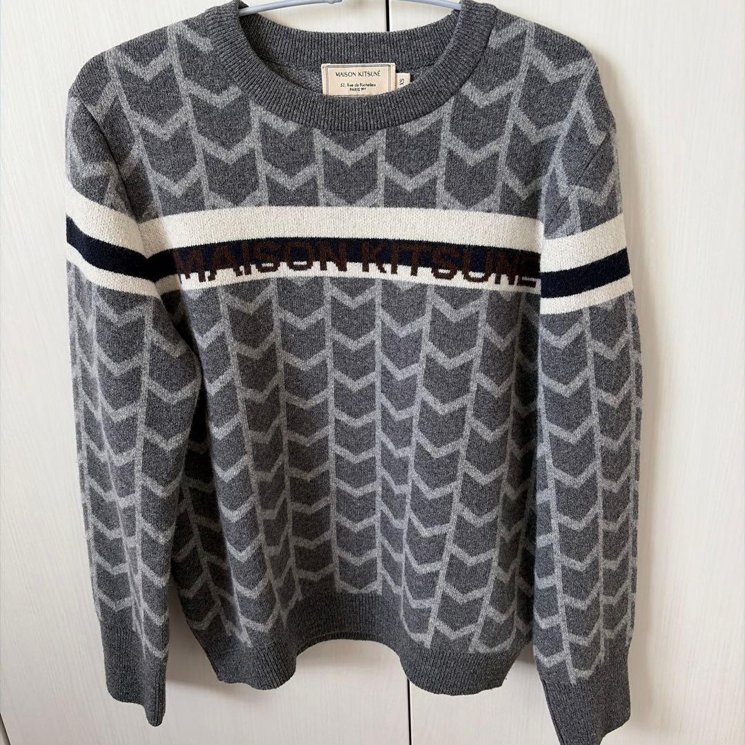 メゾンキツネMAISONKITSUNE ニット　セーター
