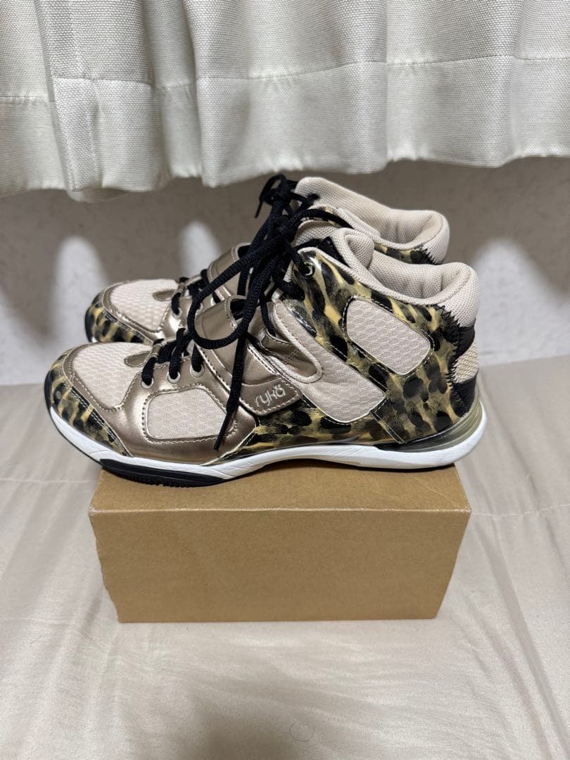 【極美品】ライカ テナシオス ダンスシューズ ヒョウ柄