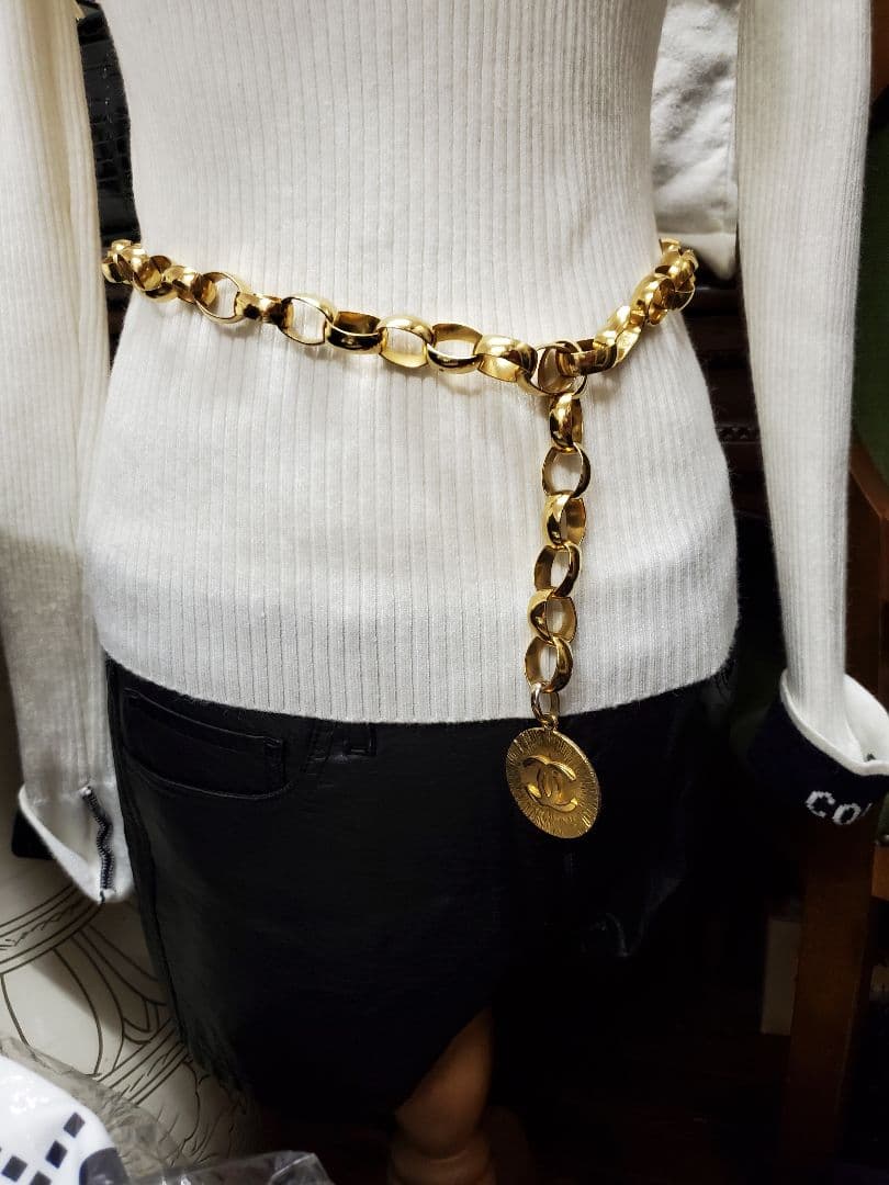 CHANEL シャネルゴールドチェーンベルト