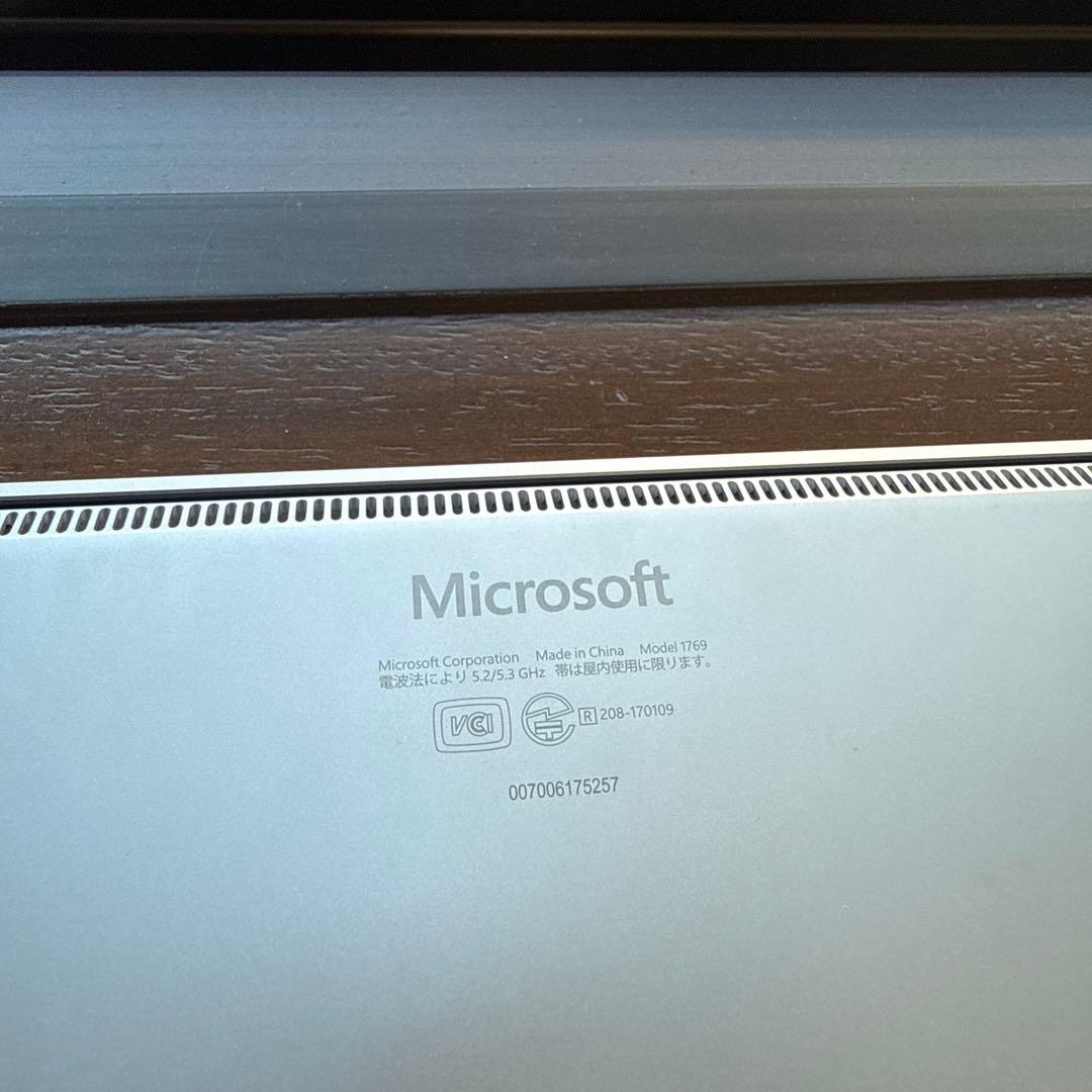 Surface Laptop第一世代 i5-7200U 4GB 128GB