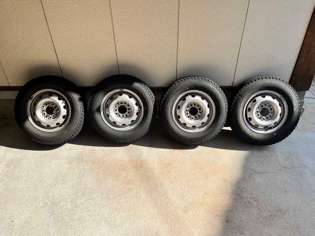 DUNLOP ウィンターマックス 12インチの冬用タイヤセット