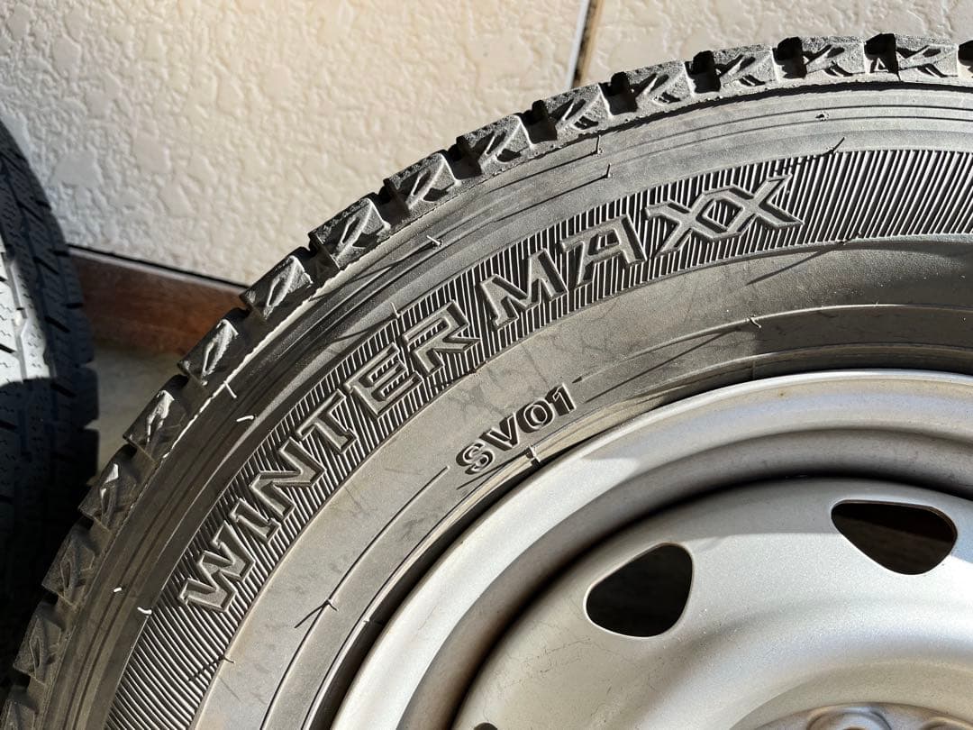 DUNLOP ウィンターマックス 12インチの冬用タイヤセット