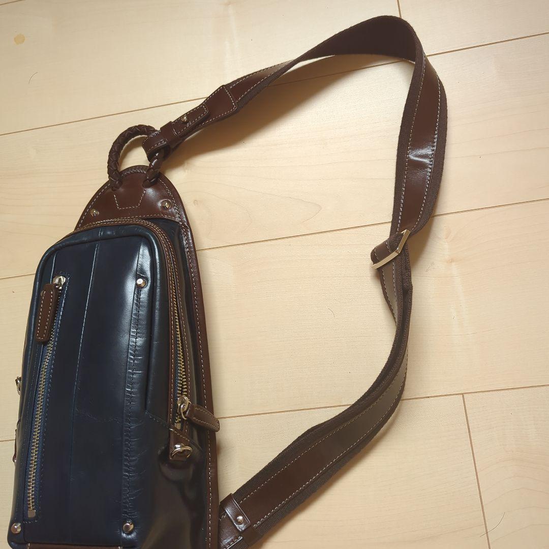 高級 ボディバック