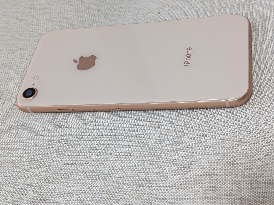 【美品】iPhone8 ゴールド 64GB バッテリー89% 本体のみ