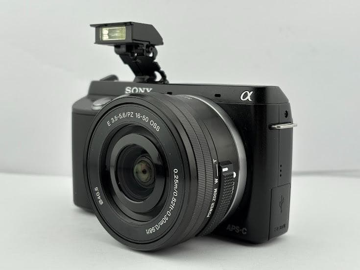 ★極上美品★ ソニー α NEX- F3 / レンズキット◎ショット数3,030