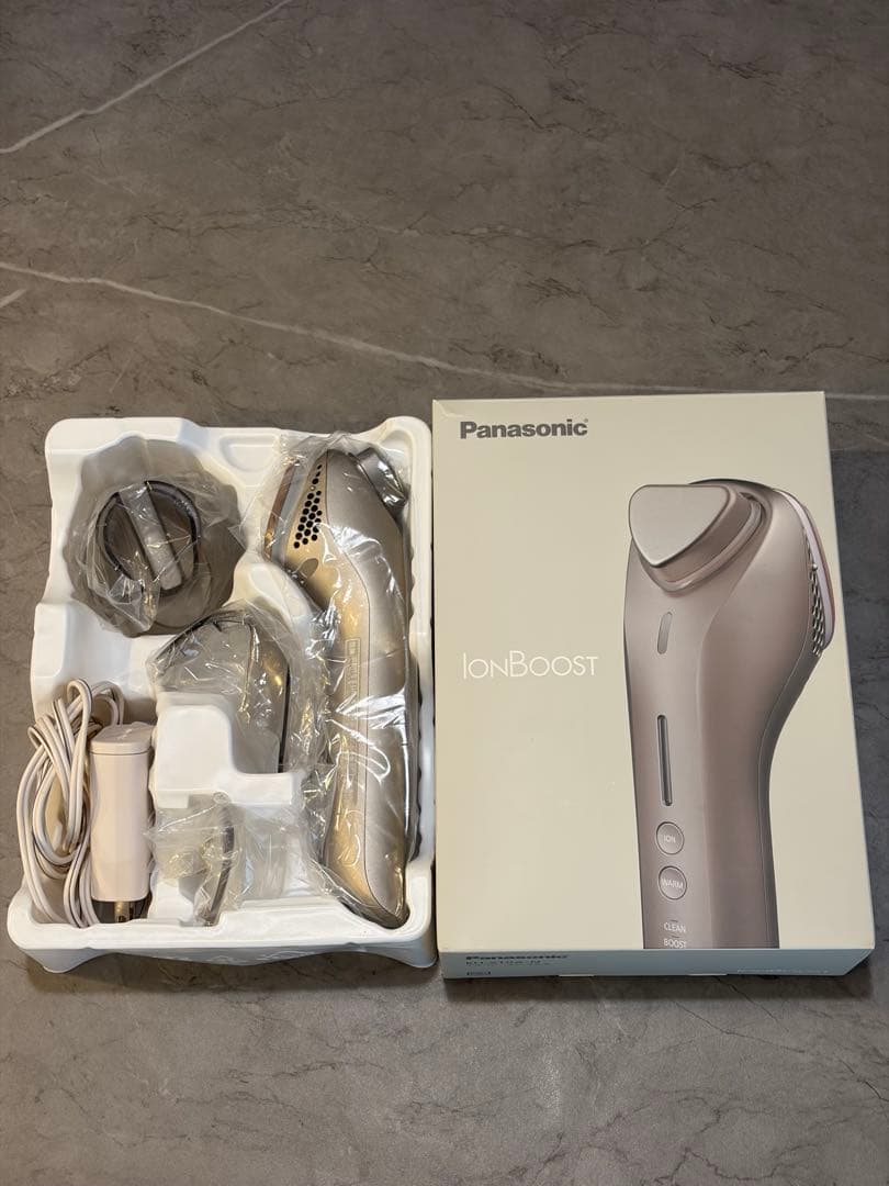 【新品未使用】Panasonic IonBoost 美顔器