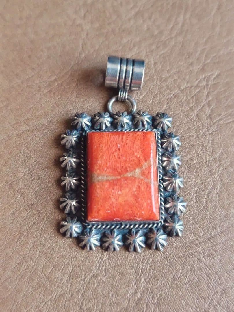 インディアンジュエリー◎ネックレストップ◎ランニングベアー◎STERLING