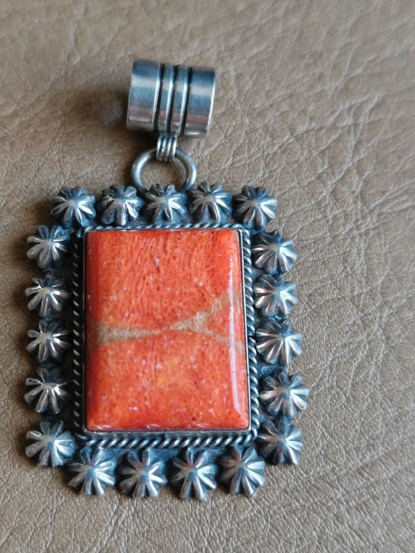 インディアンジュエリー◎ネックレストップ◎ランニングベアー◎STERLING