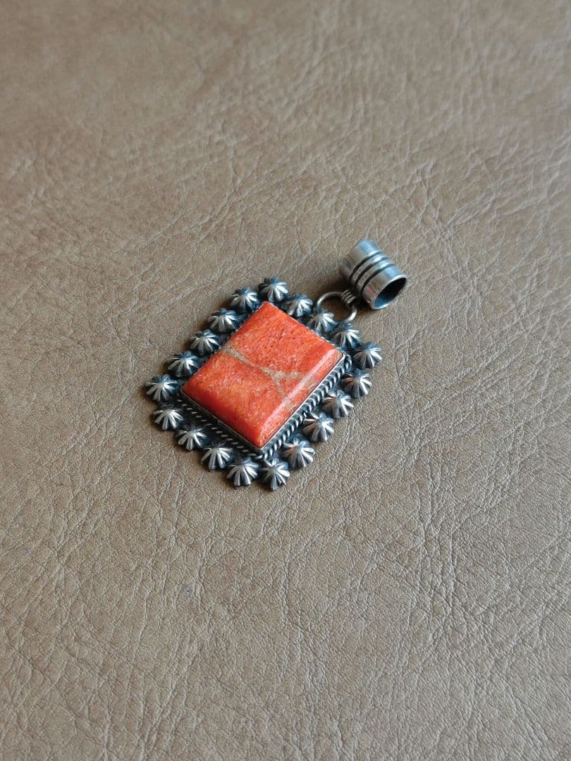 インディアンジュエリー◎ネックレストップ◎ランニングベアー◎STERLING