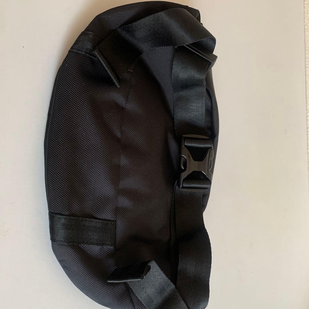 NEW ERA TAMASU ボディバッグ ブラック 花柄刺繍