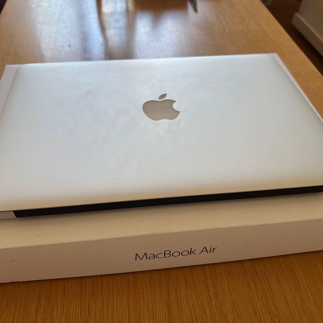 Apple MacBook Air シルバー 本体（箱付き）
