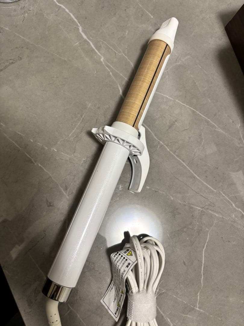 【値下げ中】絹女 KINUJO コテ 28mm