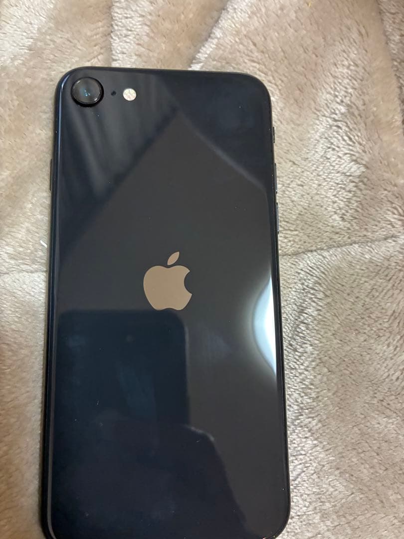 Apple iPhone SE ブラック 本体のみ