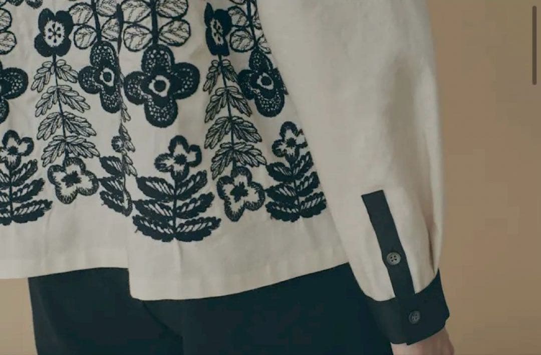 ミナペルホネン swing garden ブラウス⭐︎カラーecruサイズ38