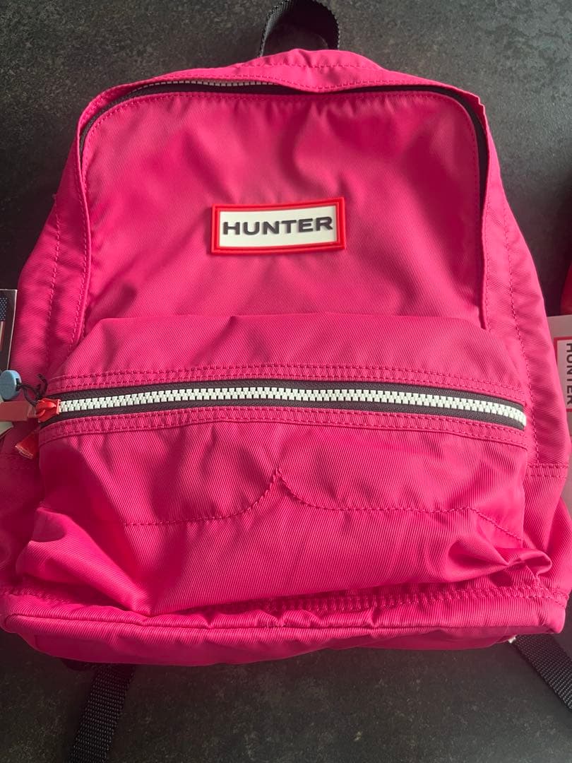 【新品未使用】HUNTER リュック ピンク・レッド　完売品