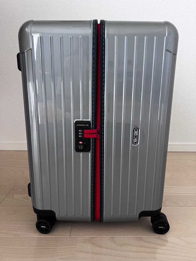 【入手苦難】リモワXポルシェ スーツケース 911トランクにピッタリLサイズ