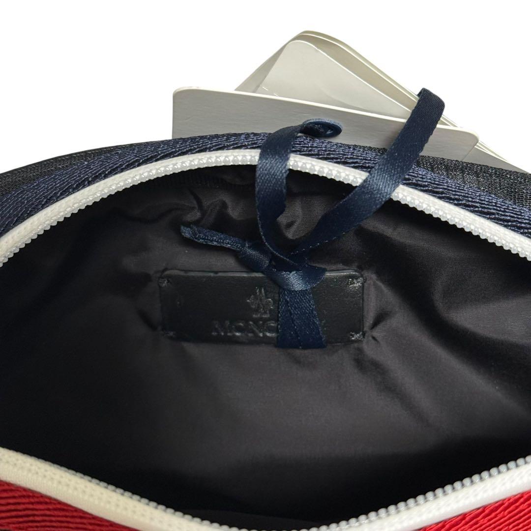 モンクレール MONCLER ボディバッグ CUT BELT BAG