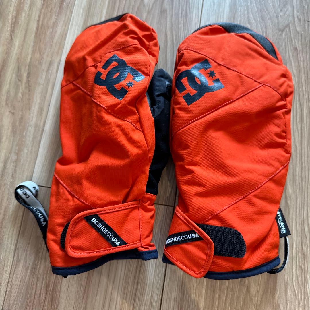 DC スノーボードジャケット　グレー 10K防水　ズボン手袋付き　美品　写真追加