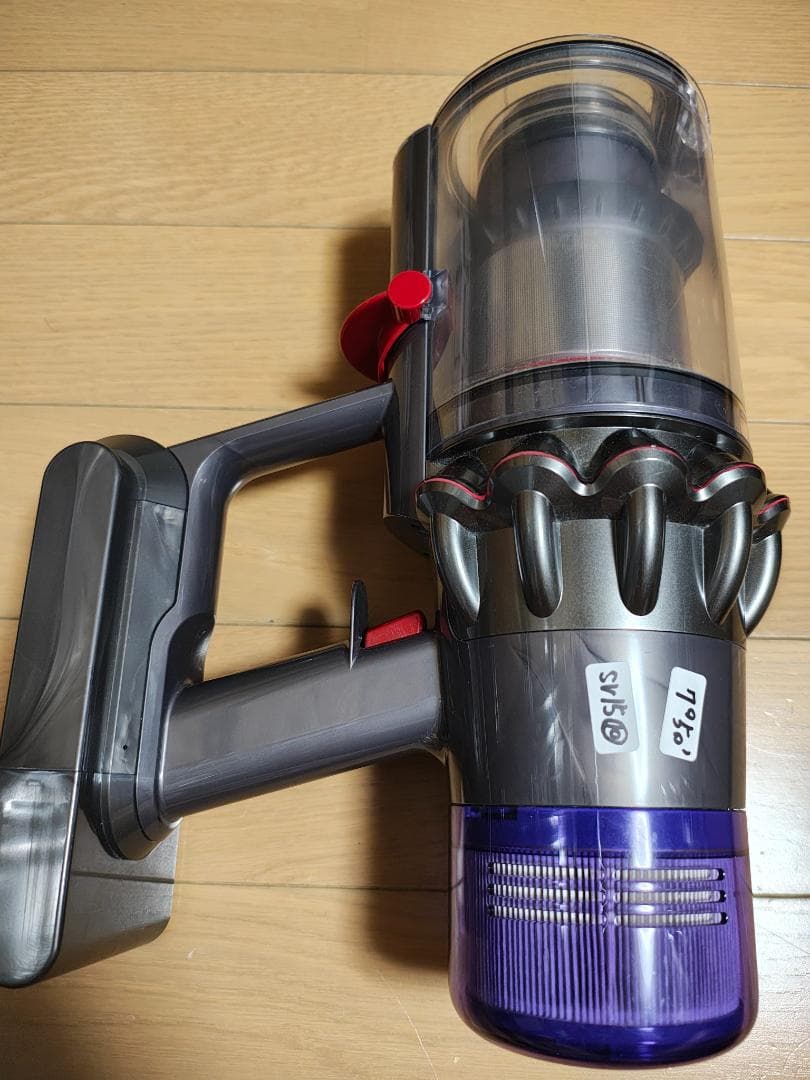 ダイソン★コードレス掃除機★V11本体★ＳV15★バッテリー新品と同等★10