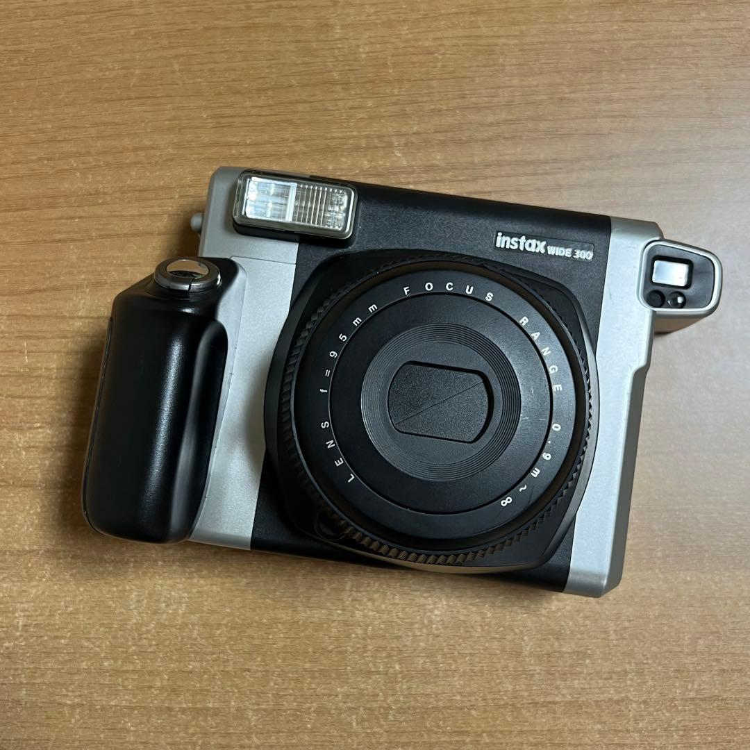FUJIFILM instax WIDE 300 フィルムカメラ 本体のみ