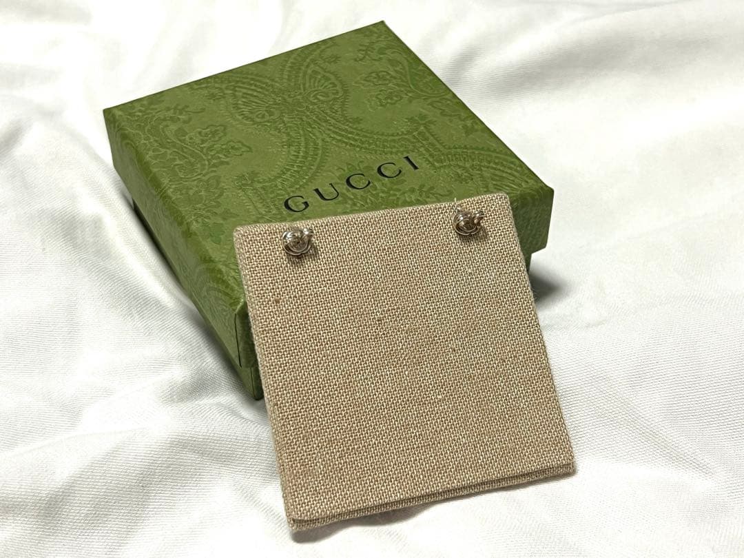 GUCCI グッチ スタッド ピアス